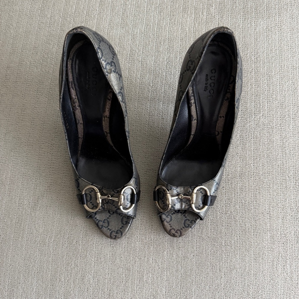 Gucci Brown GG Monogram Peep-Toe Heels with Gold Hardware - Picture 2 of 6
